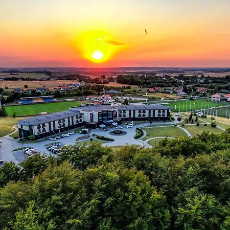 Hotel Mistral Sport Gniewino Bagian luar foto