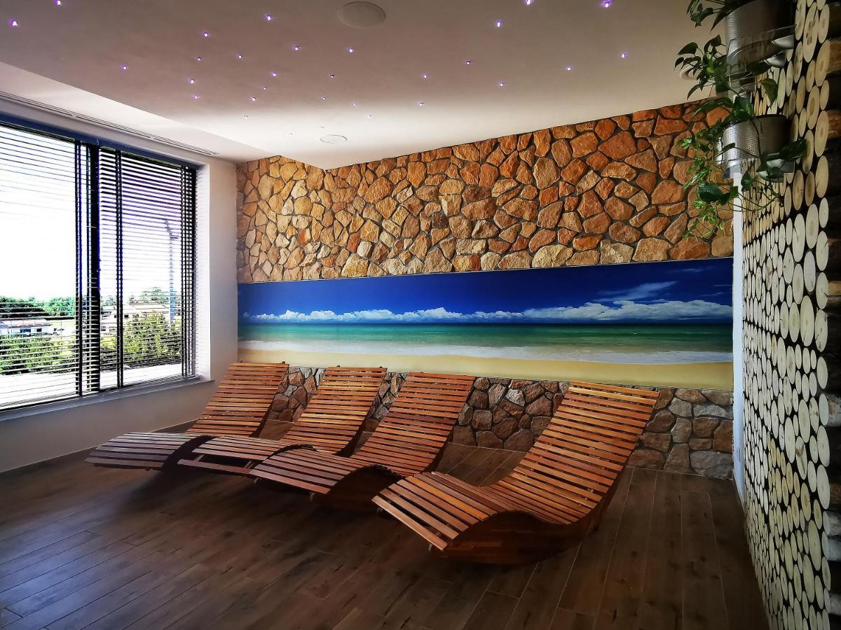Hotel Mistral Sport Gniewino Bagian luar foto